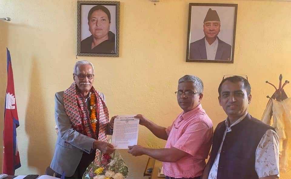 सहकारी रजिष्ट्रार कार्यालय यथावत राख्न माग